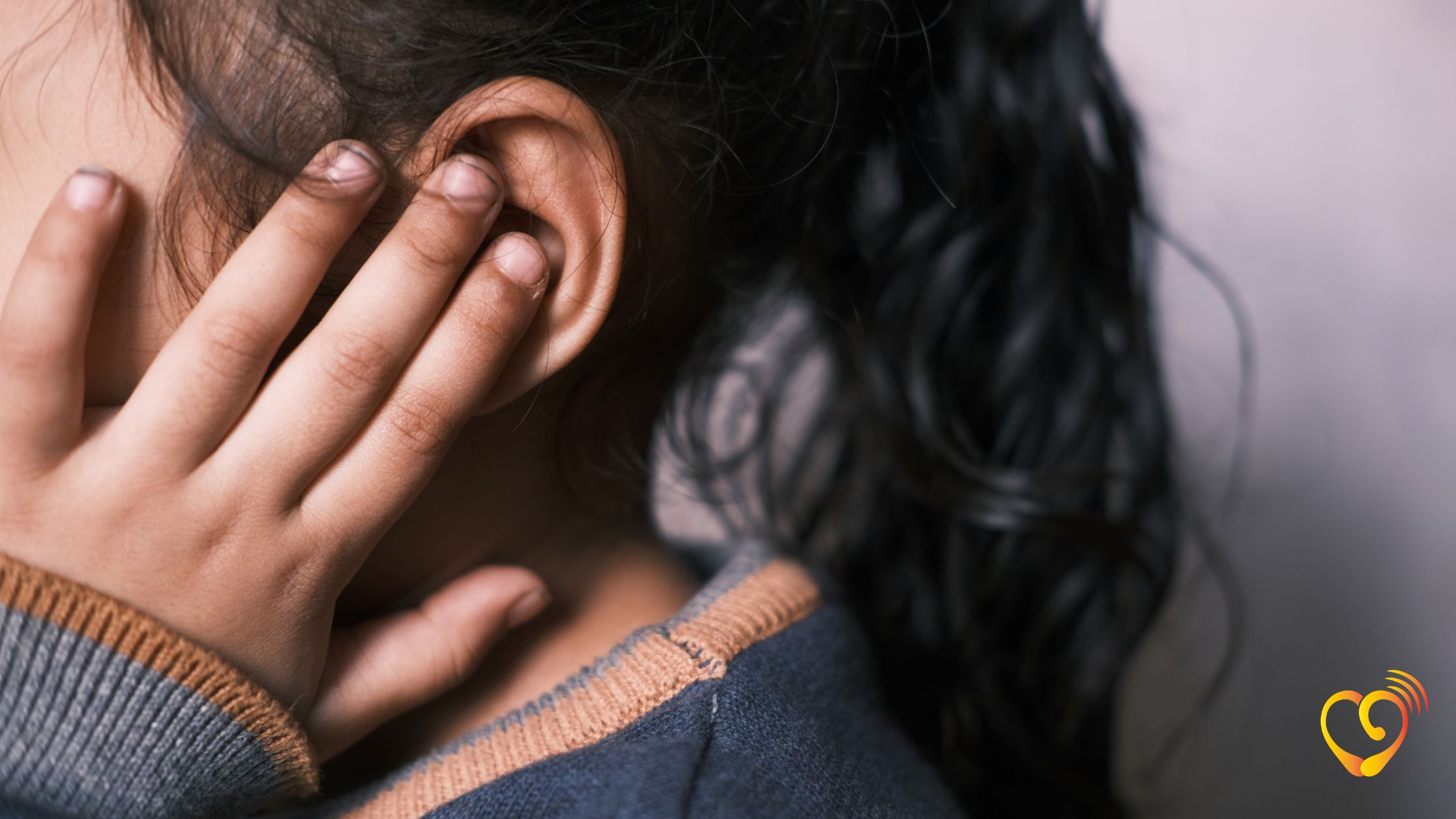 Ouvido Entupido: 5 Sinais de Alerta para a Sua Saúde Auditiva